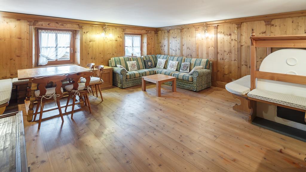 Villa Lacedel - Stayincortina Кортина-д'Ампеццо Номер фото